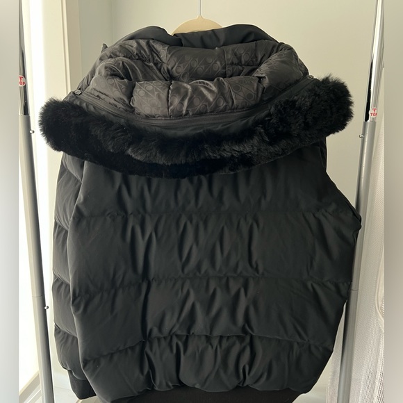 Moose Knuckles - Puffer Jacket to Druffle Bag - Picture 11 of 16